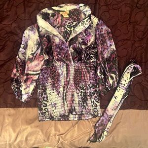 Candie's blouse. US size M. Purple & white. Barely worn, very good condition.